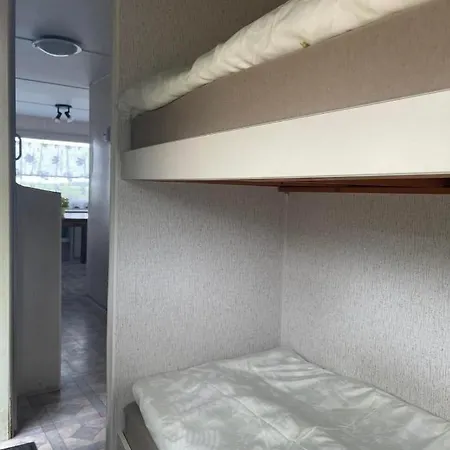 Pronajem Dreveneho Mobilheimu Stit * フルメツ・ナト・ツィドリノウ